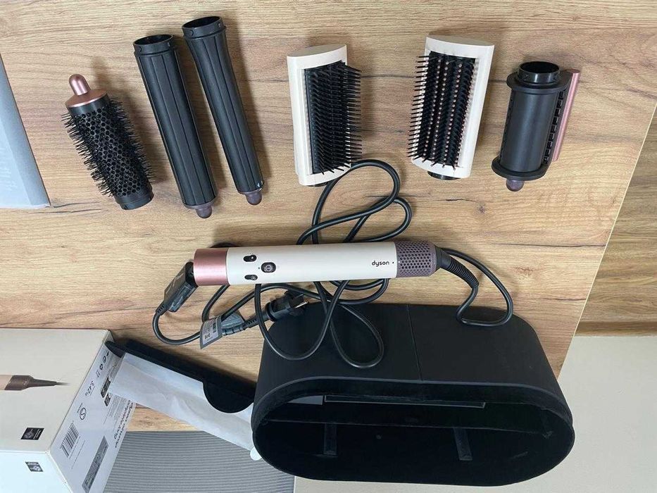 Dyson Стайлер Новый