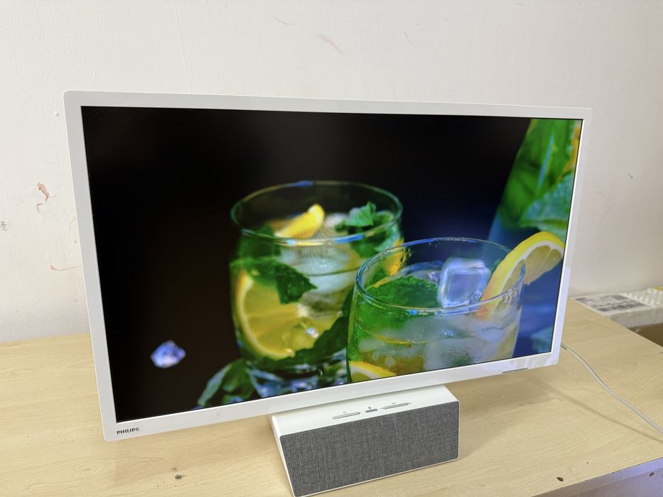 Philips 24 дюйми зі Смартом Ексклюзивна модель потужний звук 16Вт