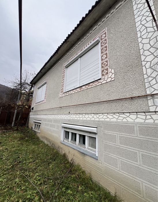 Продається добротний будинок