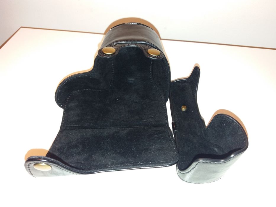 Black Leather Camera Cover64298024220802123