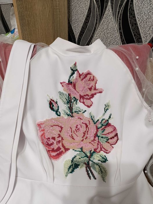 Сукня вишита бісером