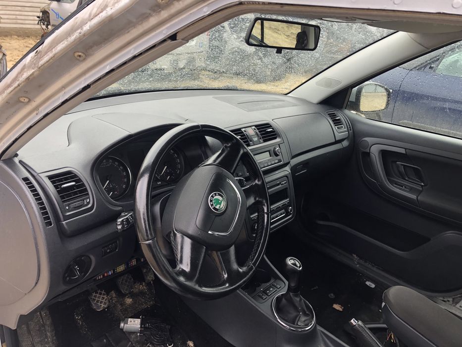 Аірбег в руль , пасажира з кришкой торпедо салона skoda fabia mk2 room
