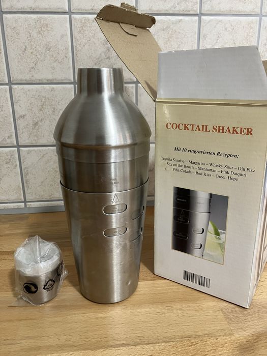 Шейкер для коктейлів
