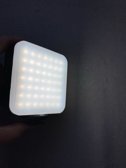 Штатив тринога з підсвіткою