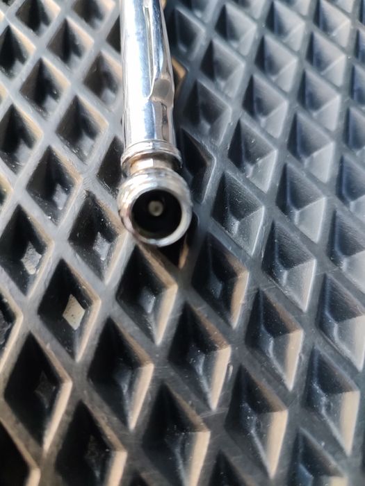 Продам пневматический, ручной прибор, для определения давления в шинах