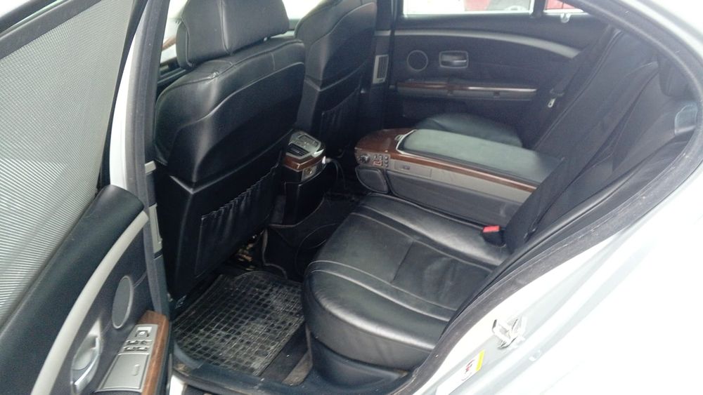 BMW 7 series 3 літра дизель автомат