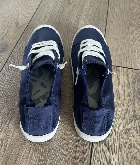 Trampki granatowe jak nowe jak Roxy 37