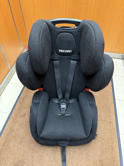 Fotelik Recaro Young Sport Hero (9-36kg)