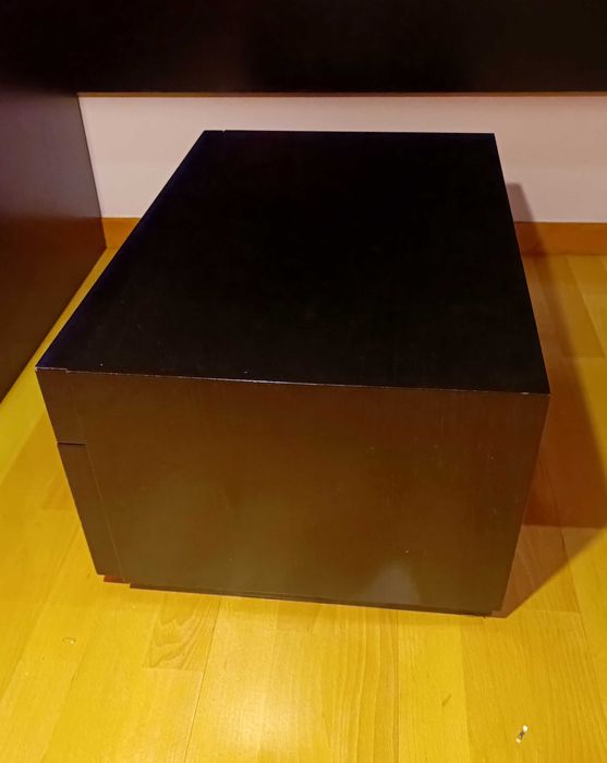 Mesa cabeceira preta