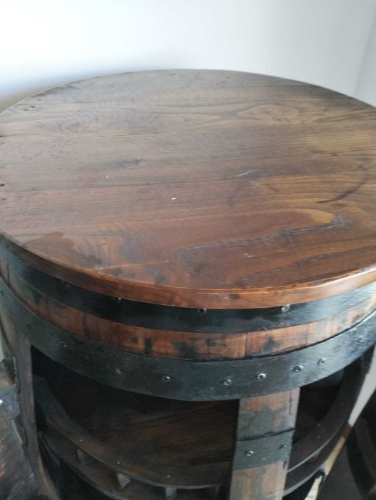 Pipa de vinho em bar