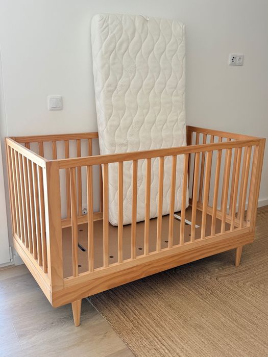 Berço evolutivo madeira pinho 140x70 com colchão - desde bébé aos 6 anos