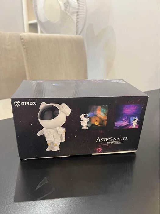 Lampka Nocna Projektor Astronauta LED dla dzieci