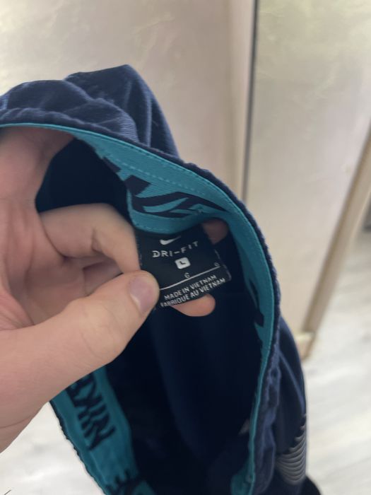 Шорти Nike Dri-FIT з дихаючої тканини та еластичним поясом