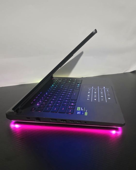 ASUS ROG Strix G16 (2025) Intel Core Ultra 9 275HX RTX 5080