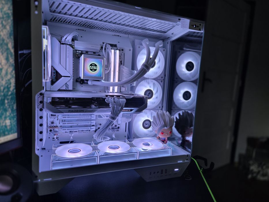 Komputer stacjonarny, Gamingowy PC dla wymagających, RX 9800X3D, RX 9070XT, 32GB DDR5