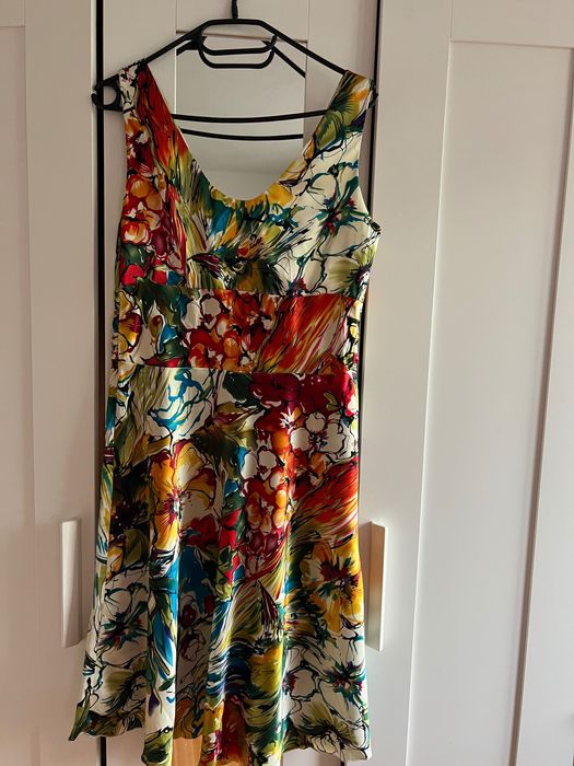 Jasna sukienka Monnari