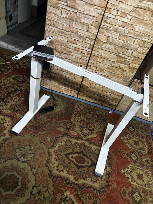 Elektryczna rama biurka