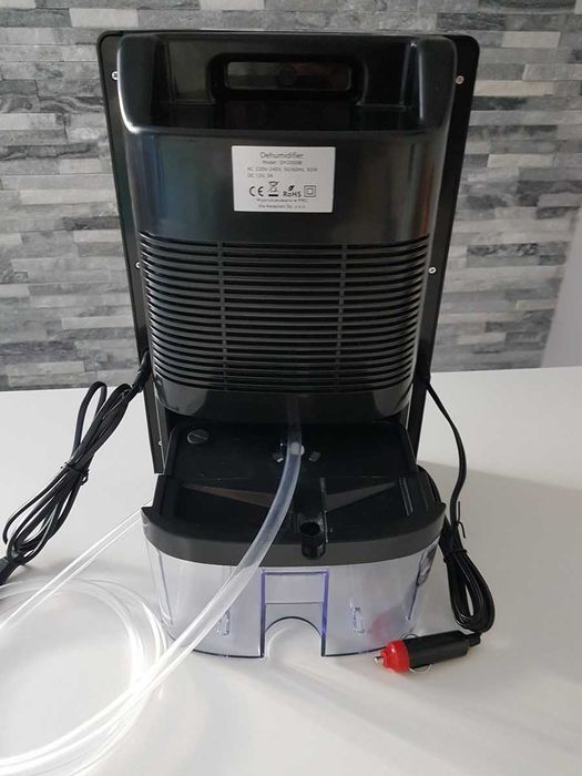 Osuszacz powietrza, oczyszczacz z jonizatorem i lampą UV na 12/230V