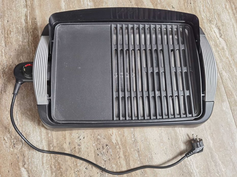 Електрогриль Electrolux ETG240