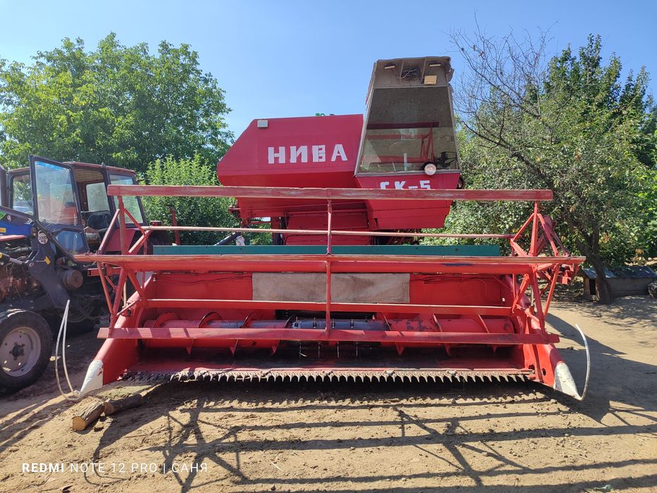 Продам комбайн ниву            .