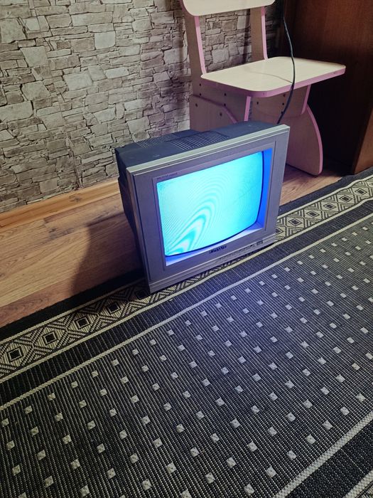 Телевізор loewe lt1401