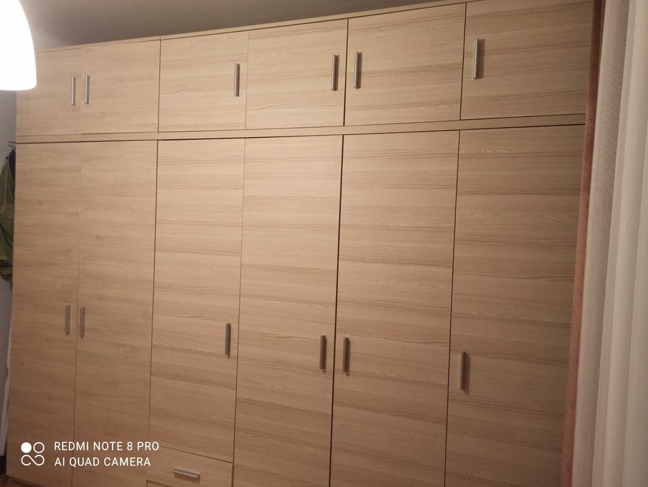 Szafa komoda i pólka na książki