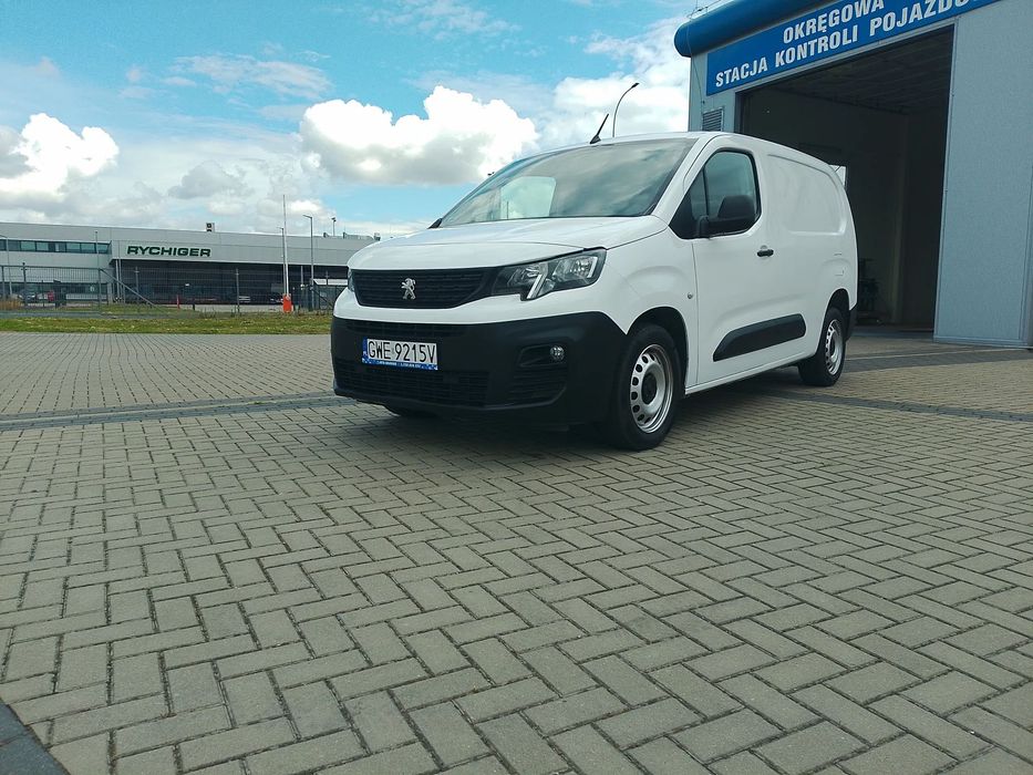 Toyota Proace Partner Berlingo Combo Doblo L2 Long Izoterma Chłodnia Salon PL półka Inox 3 osoby 2EUpal 2,5 DMC  Producent więcej ofert ceny zimowe finansowanie gwarancja