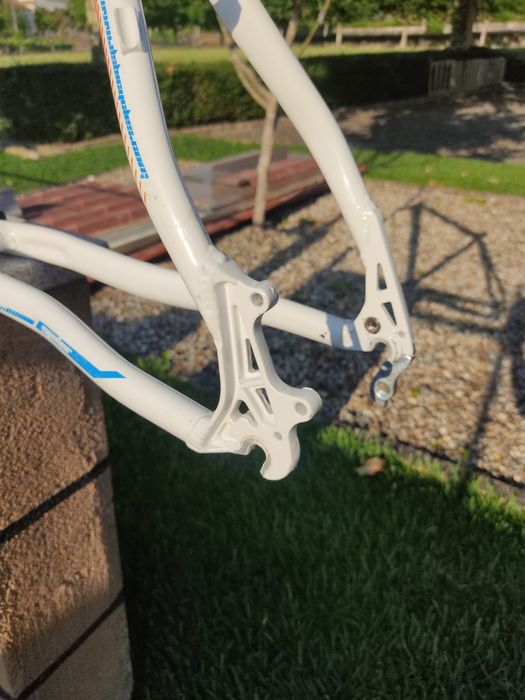 Quadro de bicicleta BTT - Alumínio