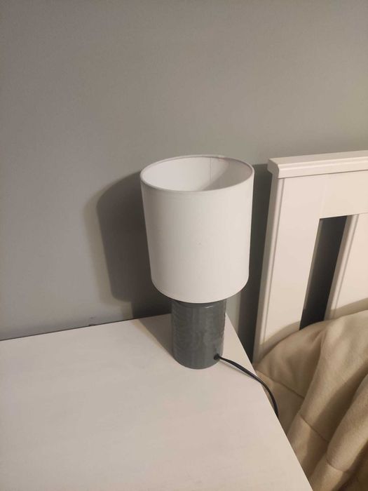 Quarto IKEA Completo – Cama + Colchão + 2 Mesas + Extras