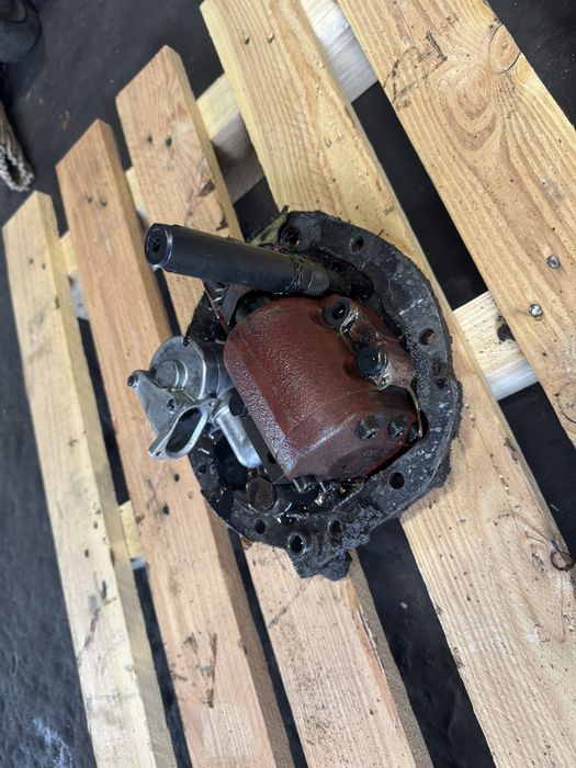 Pompa podnośnika, dekiel kompletny Nowy i Stary Typ 7211/6211/5211/