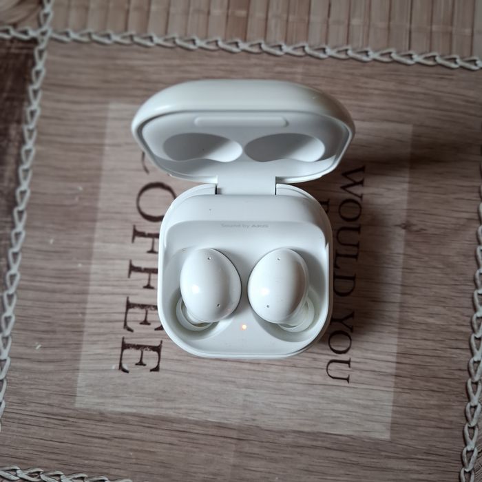 Наушники Bluetooth-гарнитура Б/У Samsung Galaxy Buds FE SM-R400