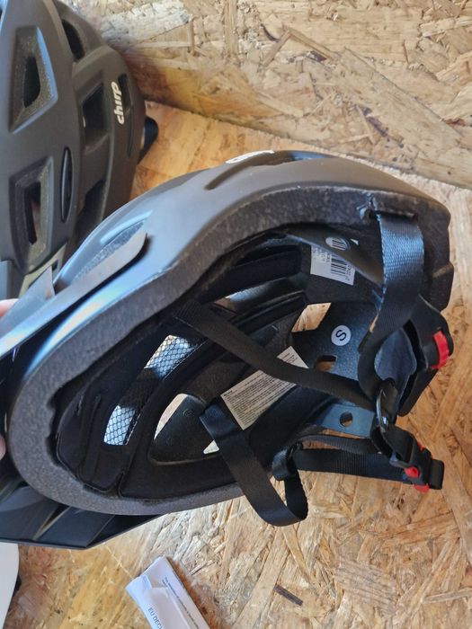 Kask rowerowy z tylną lampką Biały Czarny Noma Chirp rozmiar S/M/L