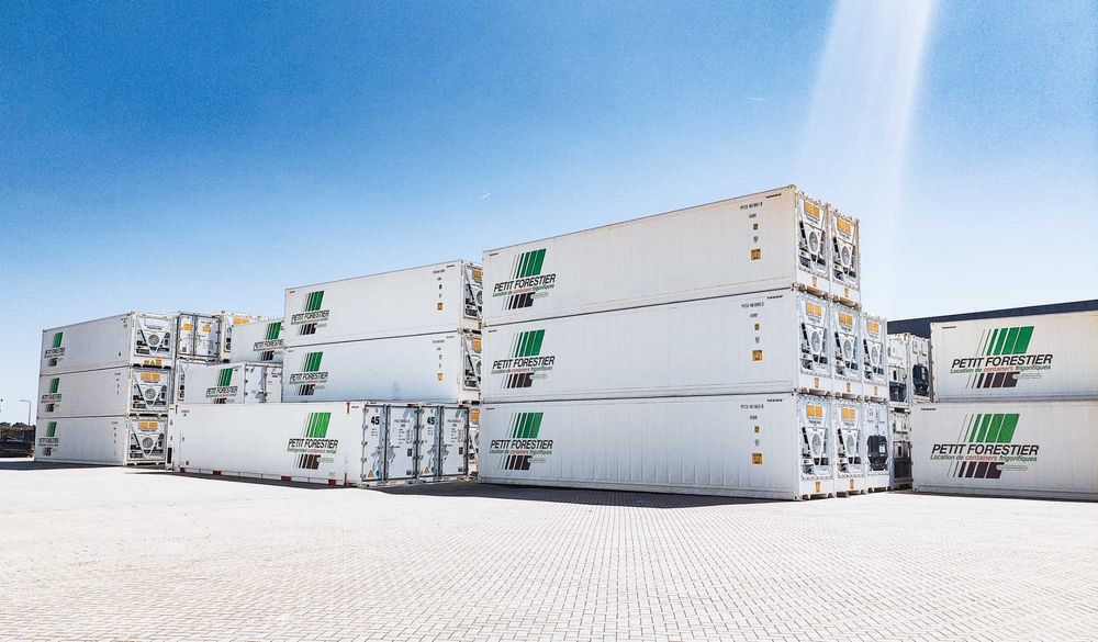 Kontener chłodnia/mroźnia CM55S płaska podłoga wynajem, kurtyna itp.