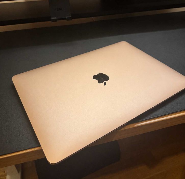 MacBook Air M1 | 8 GB RAM | 256 GB SSD | Excellent Condition