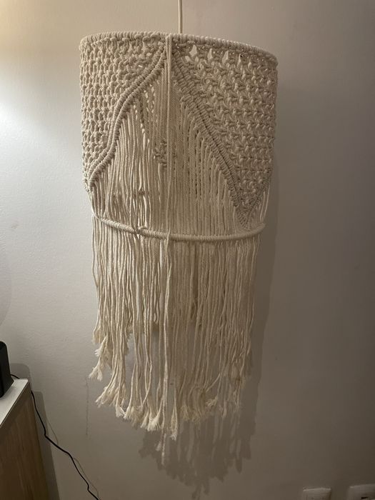 Candeeiro de teto em macramé424074912927600640