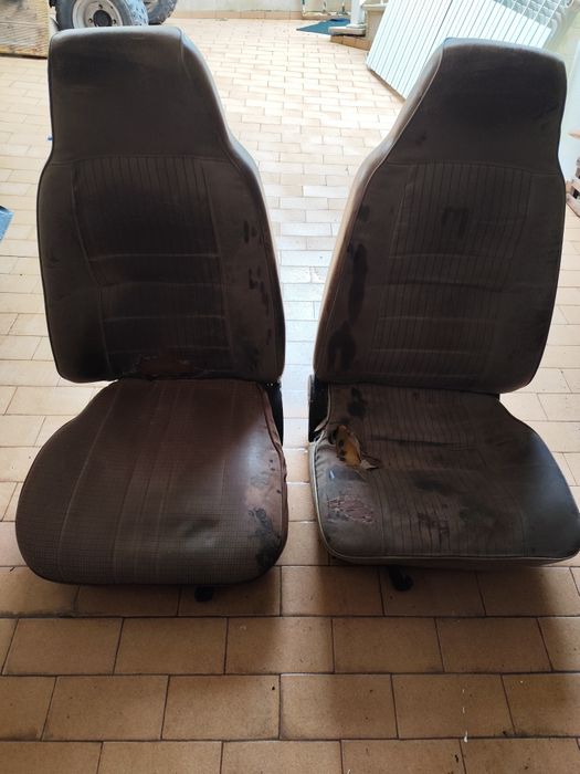 Vendo bancos para Nissan Vanette para restaurar