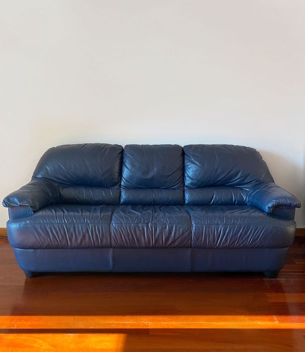 Conjunto de Sofás Divani & Divani em Pele - 3 e 2 Lugares