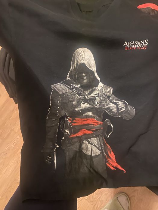 Футболка Assassin’s and Industrial