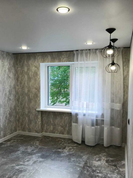 Продаж 2-х кімнатної квартири зі свіжесеньким ремонтом на Алмазному КОД:23419