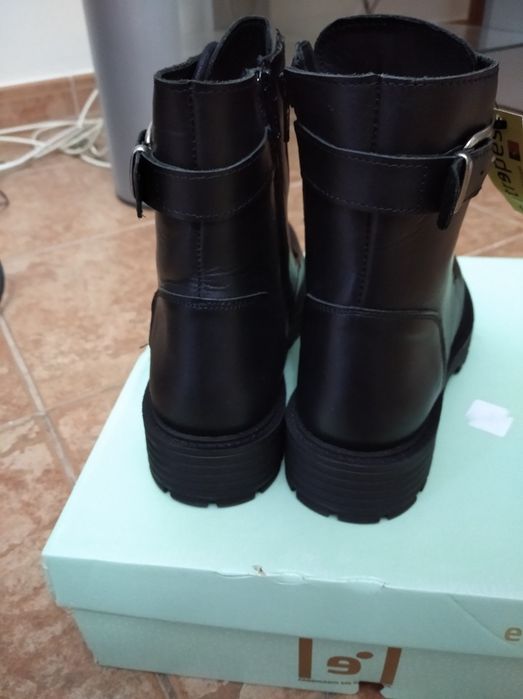 Botas novas da Entrepés tamanho 37