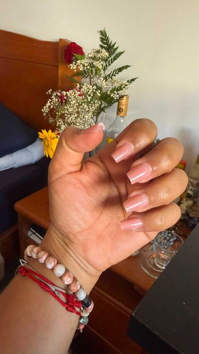 Procuro oportunidade como Manicure e Pedicure