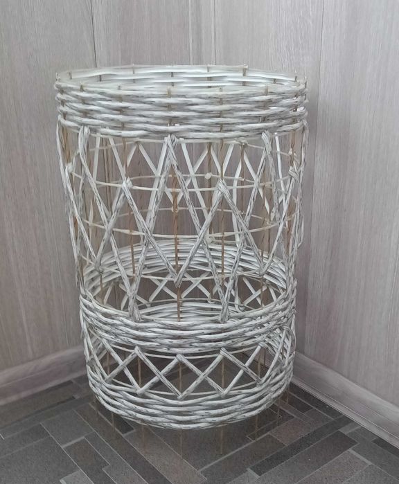 Опора, стойка для кустов и цветов, кустодержатель