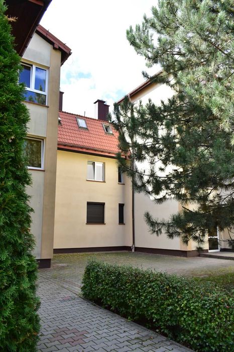 Klimatyczne mieszkanie z antresolą w sercu Prądnika Czerwonego – cisza, zieleń i świetna komunikacja