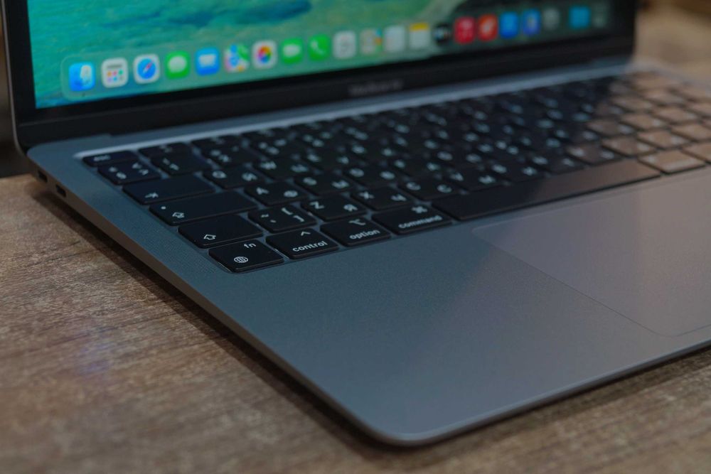 ЯК НОВИЙ Apple MacBook Air M1 Silver Late 2020 (RAM 8ГБ/SSD 256ГБ)TVOYO