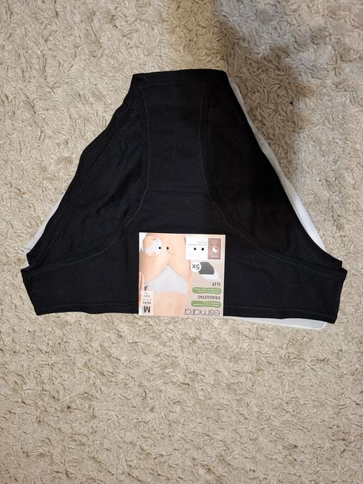 Жіноча нижня білизна