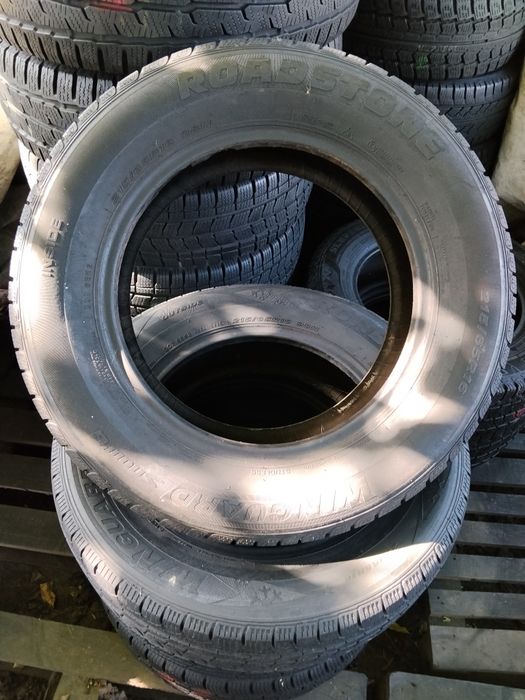 Toyo 215 65 r16C 4шт шини б'у резина гума з Європи