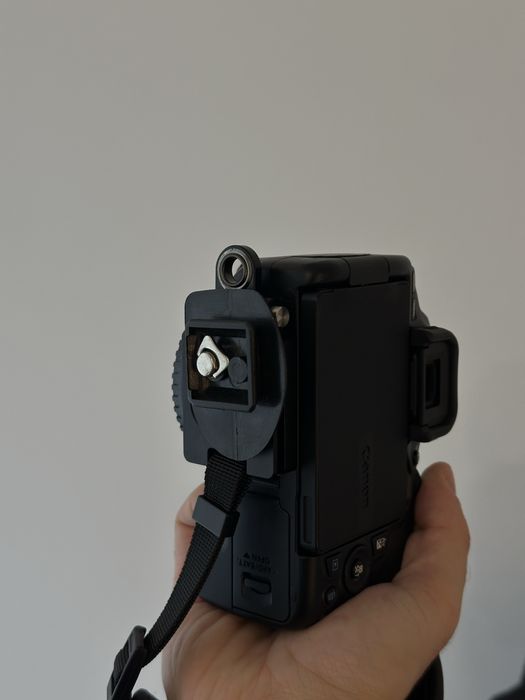 Canon EOS 250D + Lentes e Acessórios