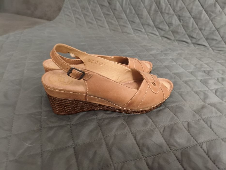 Sandały 40 nowe .