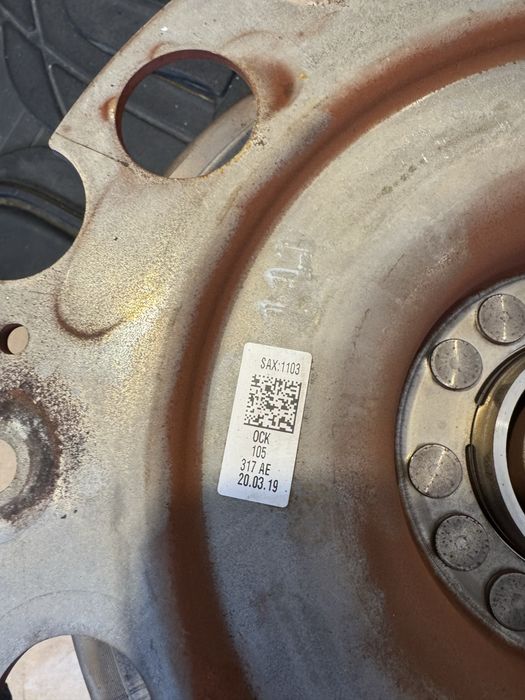 Маховик Audi A4 B9