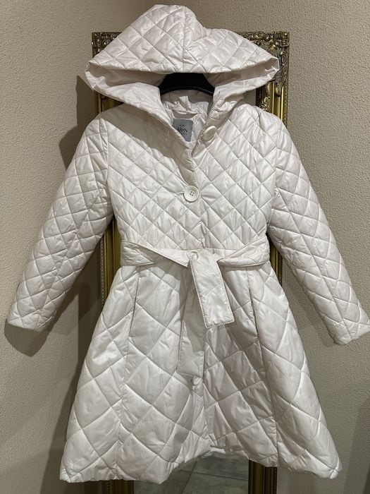 Стьобане легке пальто 128